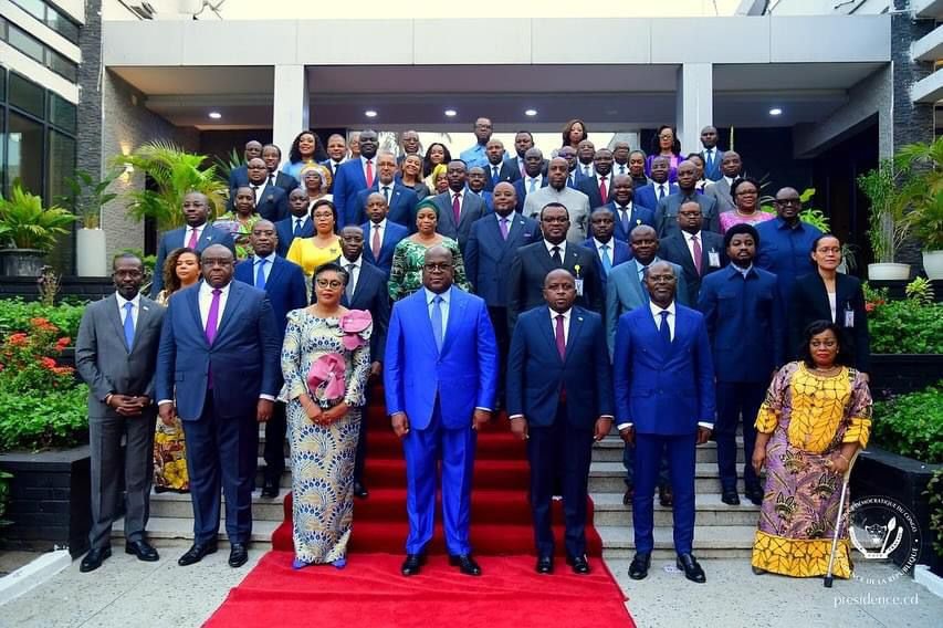 Le Chef de l’État Félix Tshisekedi a dirigé le premier Conseil des ministres du nouveau gouvernement Judith Suminwa