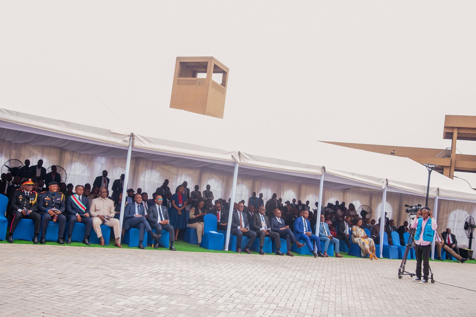 RDC| La RDC dévoile son nouveau passeport biométrique, EquityBCDC partenaire du lancement