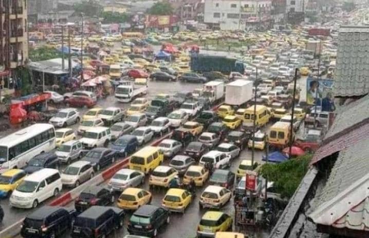 Kinshasa : 350.000 USD débloqués pour désengorger la circulation, mais les embouteillages persistent