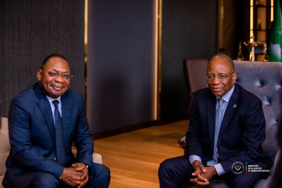 Justice en RDC : Une nouvelle ère de collaboration s’ouvre entre le Ministre Ngefa et le Procureur général Mvonde