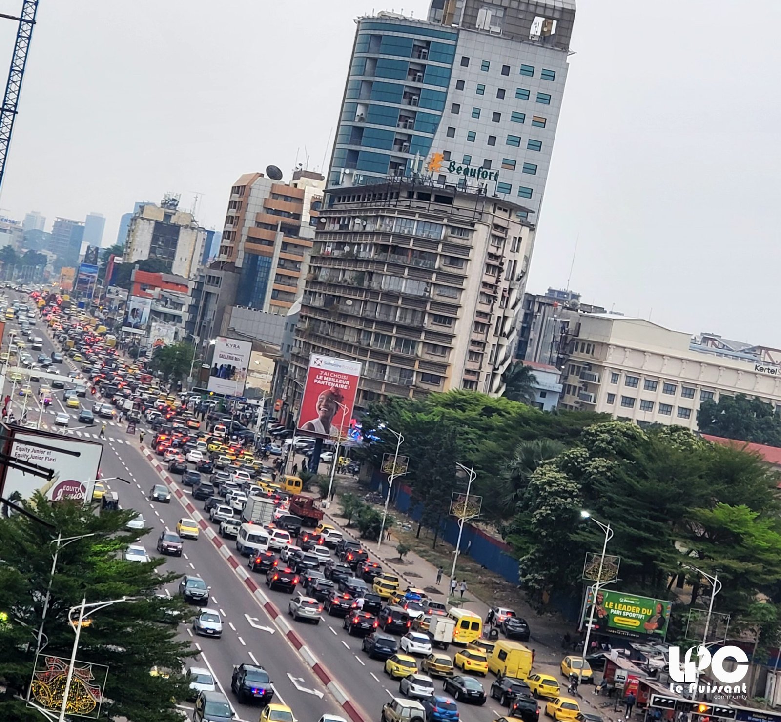 RDC – Transports : Un nouveau décret pour encadrer l’importation des véhicules d’occasion