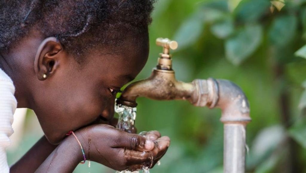 RDC|Kasaï Central : Kananga Privée d’Eau Depuis une Semaine, la Population Réclame une Intervention Urgente